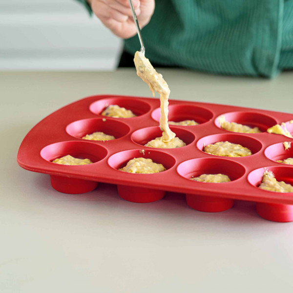 MUFFIN PAN 12 pcs_